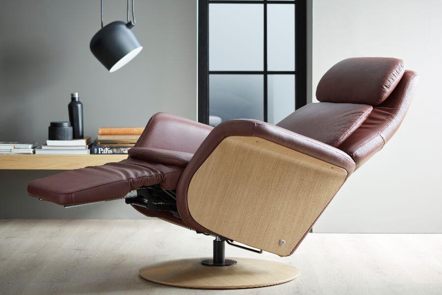 5 Best Stressless Recliner Chairs For Ultimate Comfort & Relaxation