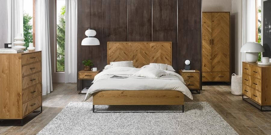 Bed & Bedroom Furniture