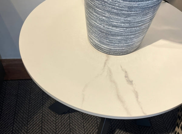 Alexa Lamp Table
