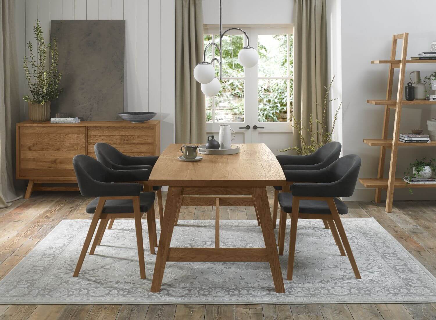 Cambridge 4-6 Seater Extending Dining Table – Ward Brothers Furniture
