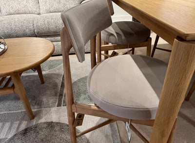 G Plan Winchester Extending Dining Table and Set of 4 Chairs